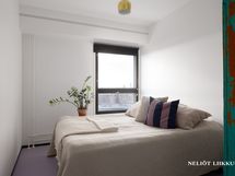 Makuuhuone, näkymät keskustan kattojen yli