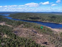 Mökkitontti ilman lähinaapureita