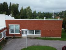 Sisäänkäynti takapihalta