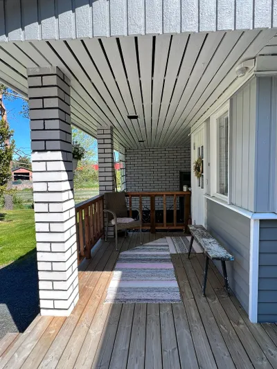 Omakotitalo, Alak: et+ k+ 2x oh+wc+ pukuh+ pesuh/s. Yläk: 3x mh+ aula+ wc+ ullakkoa. Piharakennus., 165/210 m², Hankkila - View 4