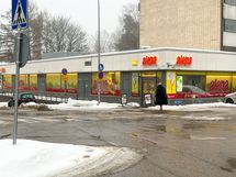 Alepaan on parin minuutin kävely, ja lähellä myös K-Market.