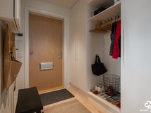 Eteinen