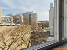 Maisemat keittiön ikkunasta