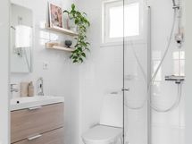 Alakerran wc/suihku