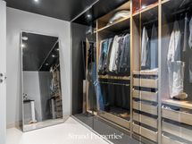 Vaatehuone ja kodinhoitohuone alakerrassa