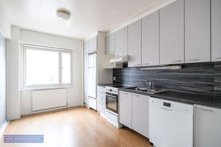 Kerrostalo, 3h + k + vh + lasitettu parveke, 72 m², Keskusta - Näkymä 2