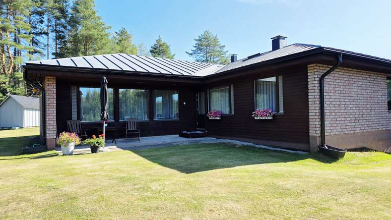 Omakotitalo, 5h+k+s, 216 m², Yllikkälä, Lappeenranta