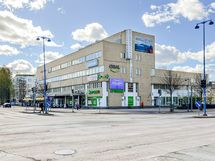 Lähellä kauppakeskus jossa mm. Järvenpään Lähiapteekki