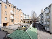 ikkunanäkymiä