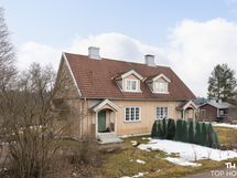 Julkisivu