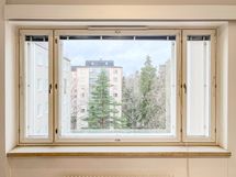 Avarilla näkymillä oleva koti, jossa riittää valoisuutta