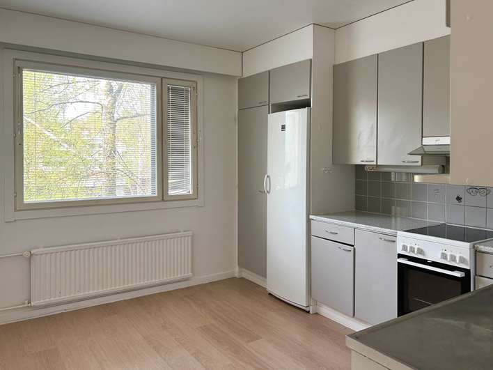 Kerrostalo, 3H+K, 71 m², Myyrmäki, Vantaa