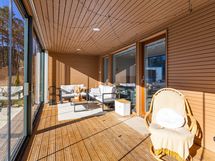 Lasitettu terassi on koko asunnon levyinen