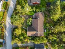 Rusthollinharju 8 - Rusthållsåsen 8