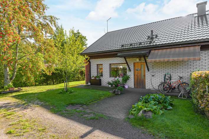Rivitalo, 4h+k+vh+sauna (yhtiöjärjestyksessä 4h+k), 96,5 m², Polari, Karkkila