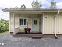 Julkisivua