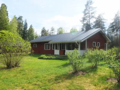 Talo, Oh+k+2mh+kph+s+wc+askartelutila+at+varasto , 82/142 m², Pohjoislahti - Näkymä 2