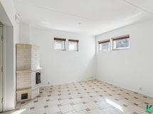 Alakerran takkahuone