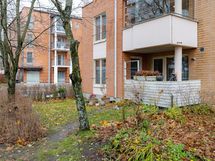 Piha-alue omassa käytössä