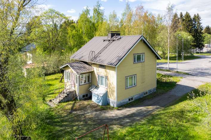 Omakotitalo, 4h, k, 2 x wc,saunaosasto,askartelutilaa,varastotilaa, 93/107 m², Mukkula, Lahti