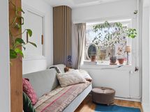 Talonmiehen asunnon makuuhuone