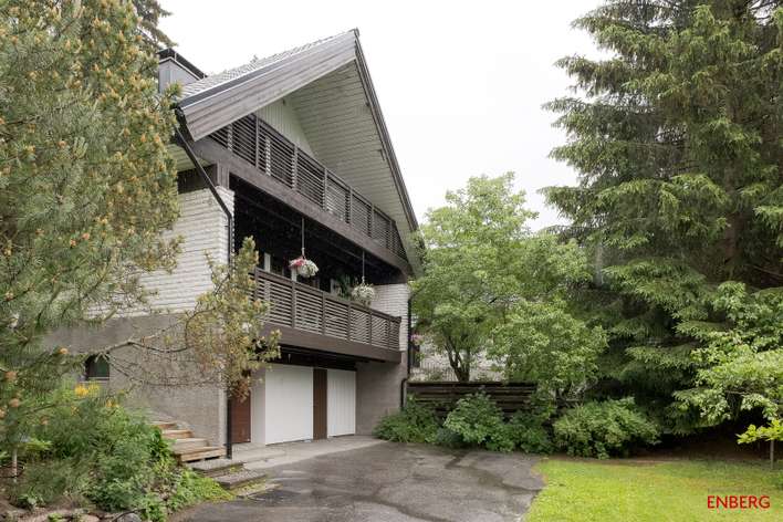 Omakotitalo, 5h + k + s, at + v, 147/233 m², Köhniö, Jyväskylä