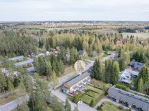 Lähin bussipysäkki (HSL) n. 250 m.