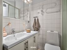 Kylpyhuone 2 / wc 2