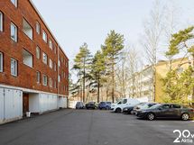 Julkisivu