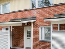 Suojaisa sisäänkäynti