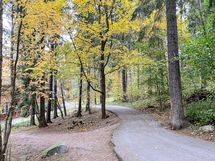 Lähistöllä on viehättäviä ulkoilureittejä.