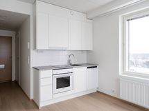 Keittiö. Kuva asunnosta A56, jossa vastaava pohjaratkaisu, materiaalit voivat poiketa.
