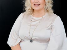 Tätäkin upeaa asuntoa välittää Nina Käppi, nina@nicehouselkv.fi, 044 5784 699