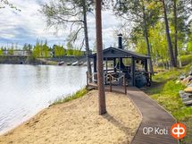 Kesäkuva grillikodasta