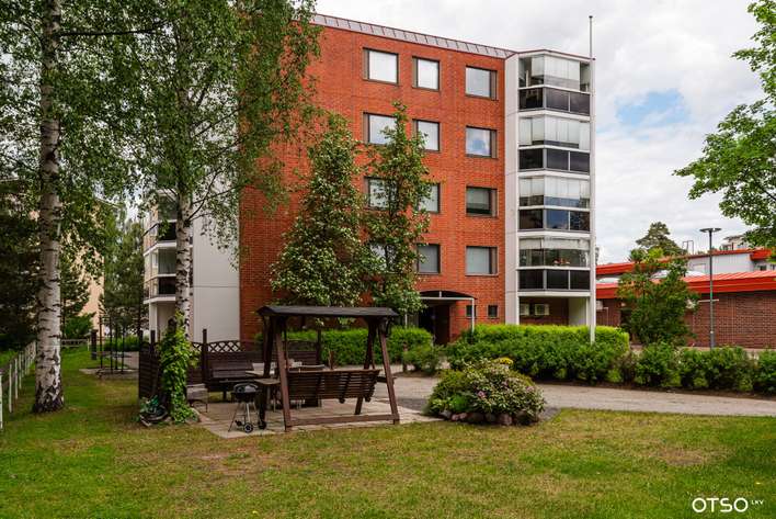 Kerrostalo, mh+oh+k+kph/wc+s+lasitettu parveke, 54,5 m², Keskusta