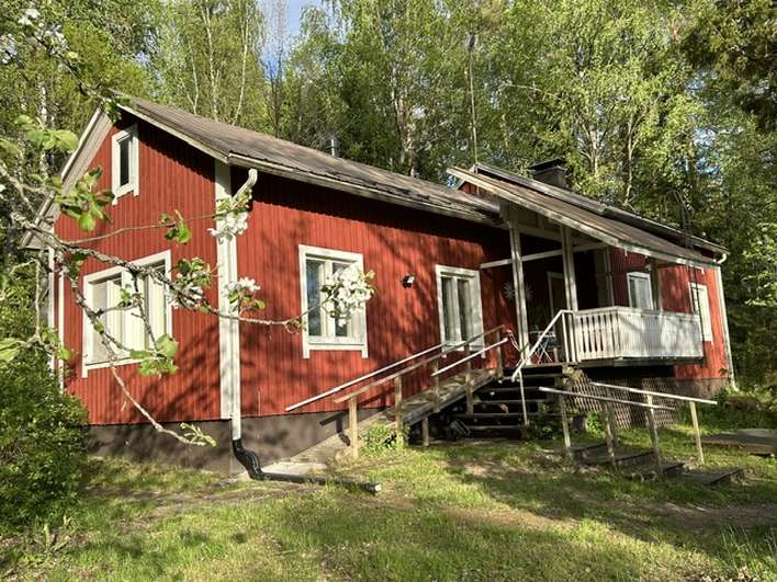 Omakotitalo, 3h+tupak + sauna x 2 + wc + terassi x 2  , 100/120 m², Kaloinen, Renko