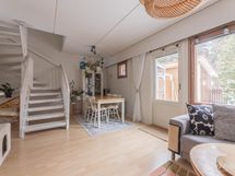 ''ruokailutila'' olohuoneessa