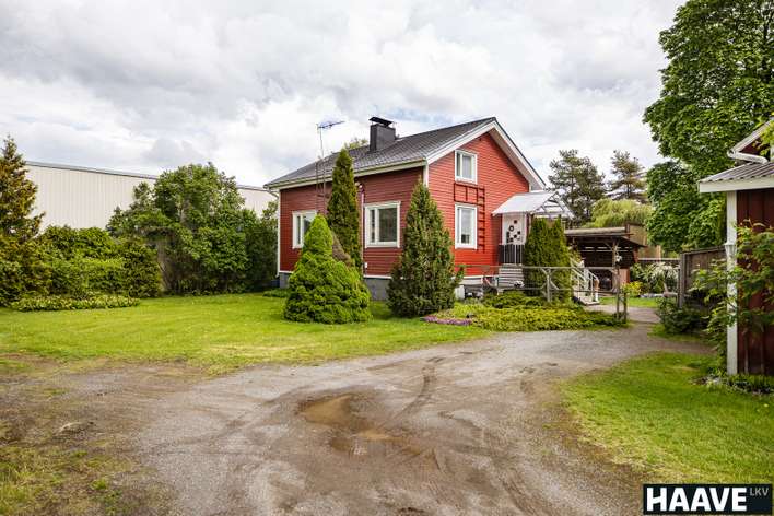 Omakotitalo, alak.oh, k, wc,/suihku, yläkerta, 2 mh, 94/282 m², Vanhakoivisto, Pori
