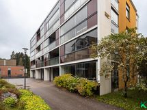 Talon julkisivu sisäpihan puolelta