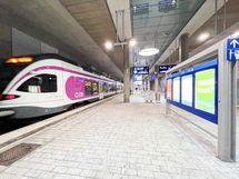 Kivistön asema löytyy ihan vierestä ja lisäksi bussiyhteydet ovat alueella toimivat.