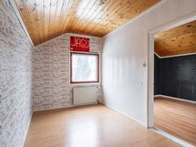 Yläkerran makuuhuone