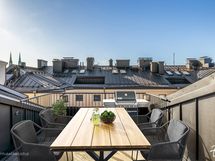 sisäpihan kattoterassi