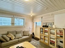 Alimman kerroksen harrastehuone