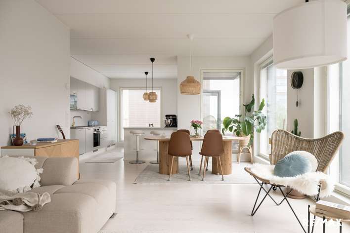 Kerrostalo, 4-5 h+ kt + S + lasitettu parveke x2, 96,5 m², Metsälä, Helsinki