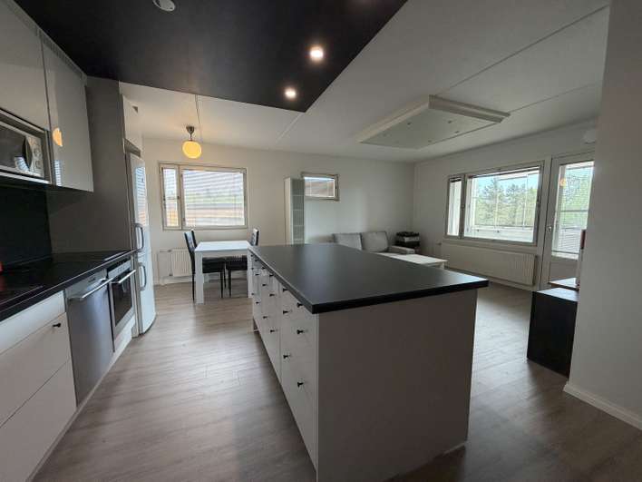 Kerrostalo, 2h + k + s + parveke/terassi, 60 m², Koivukylä, Vantaa