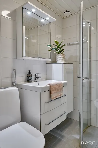 Kerrostalo, mh*3,oh,k,vh,kph,wc, 83 m², Keskusta - Näkymä 3