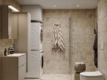 Visualisointi hintaan kuuluvasta kylpyhuonetyylistä Kivinen Hieta: kuvioidut lattialaatat (visualisoinnista poiketen 10x10 cm) ja seinälaatat muistuttavat kivipintaa sekä tyyliin sopivat hiekansävyinen allaslaatikosto, pyykkikaappi, peilikaappi sekä sähkökäyttöinen pyyhekuivain.