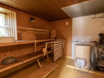 Pohjakerroksen puusauna