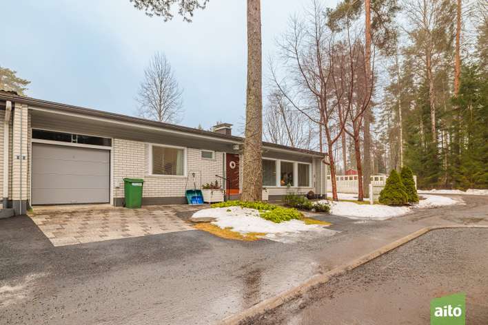 Omakotitalo, Oh, 2x mh, k, ruokailutila, wc, ph, ph, s, tekninentila, autotalli ja varasto, 99/152 m², Lehmuskylä - Näkymä 2