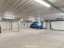 Autohallipaikka no 3